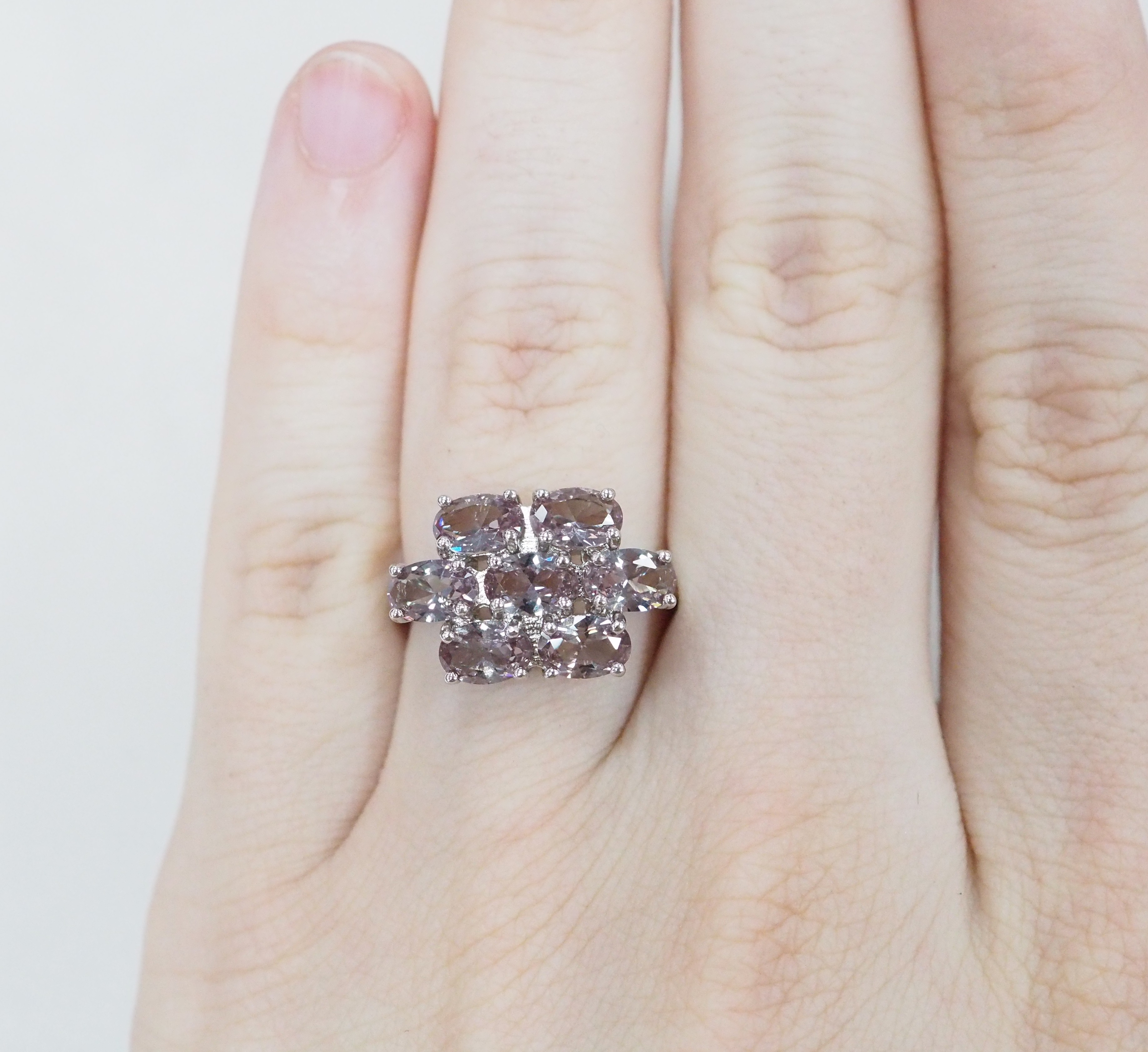 Серебряное кольцо с султанитами